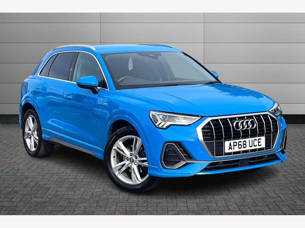 Main listing image - Audi Q3