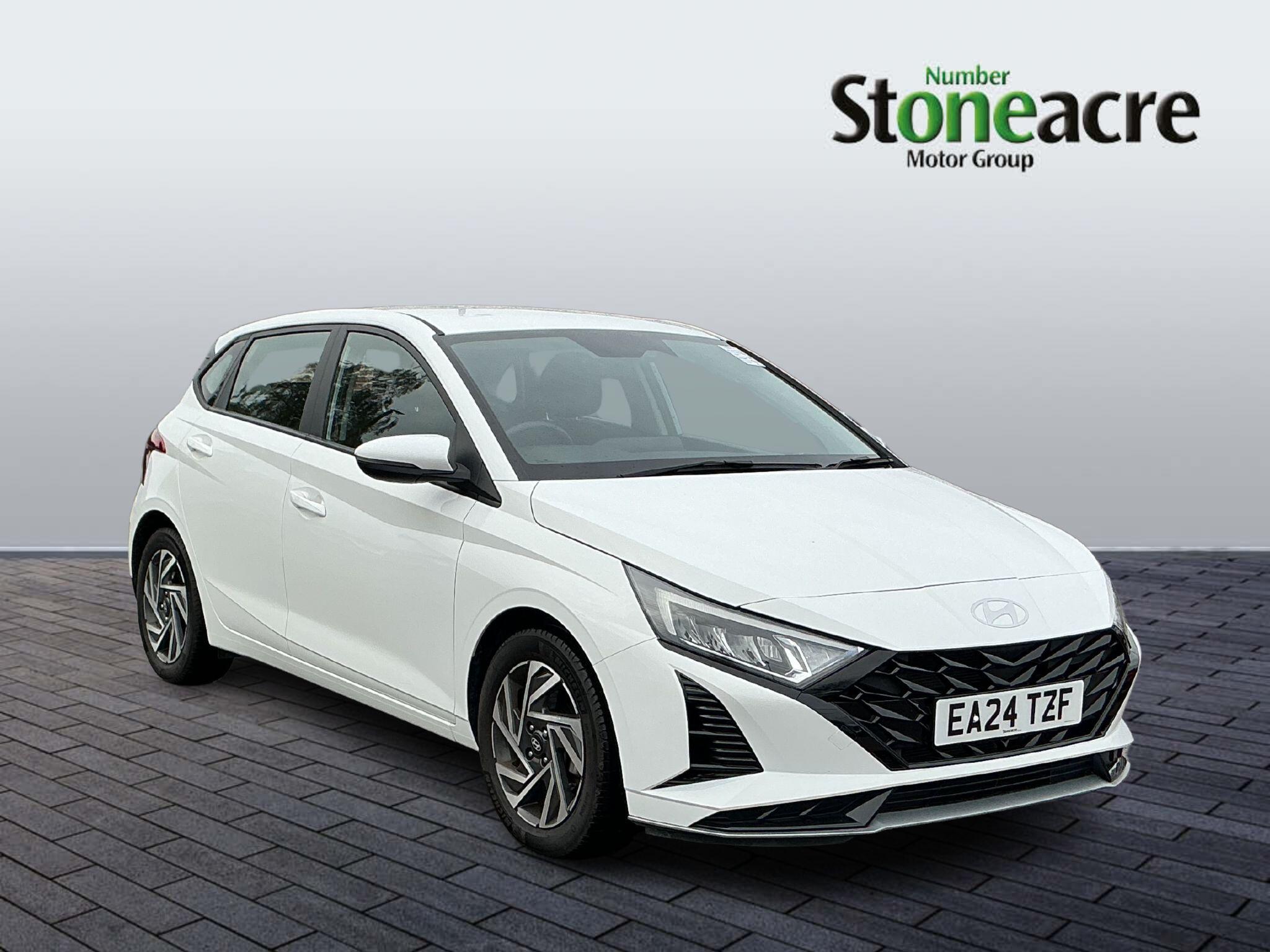 Main listing image - Hyundai i20