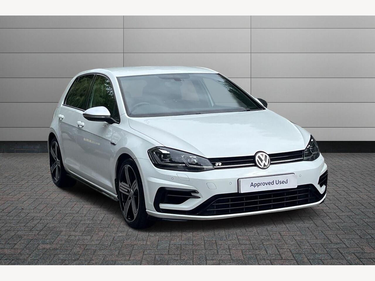 Main listing image - Volkswagen Golf R