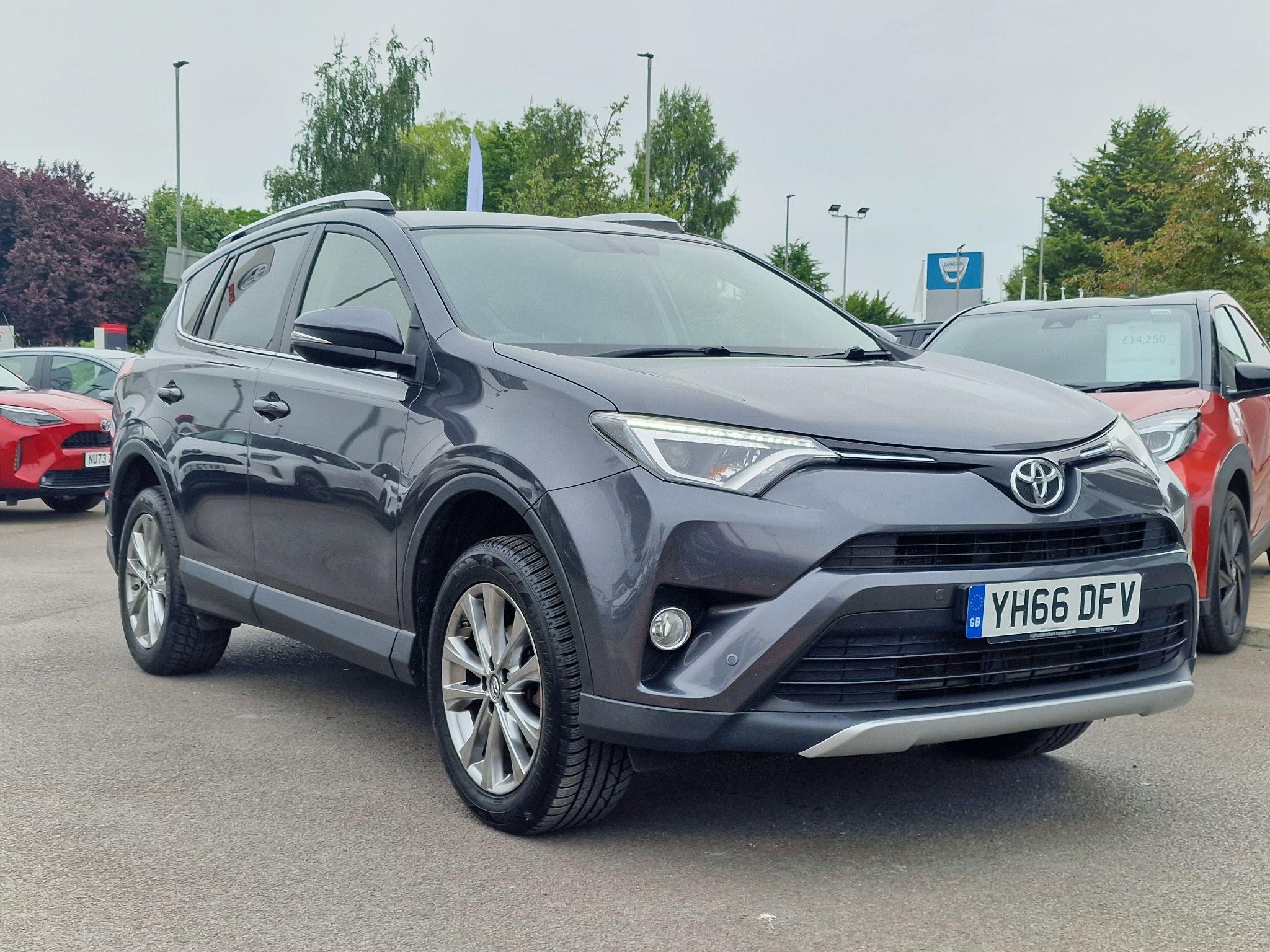 Main listing image - Toyota RAV4