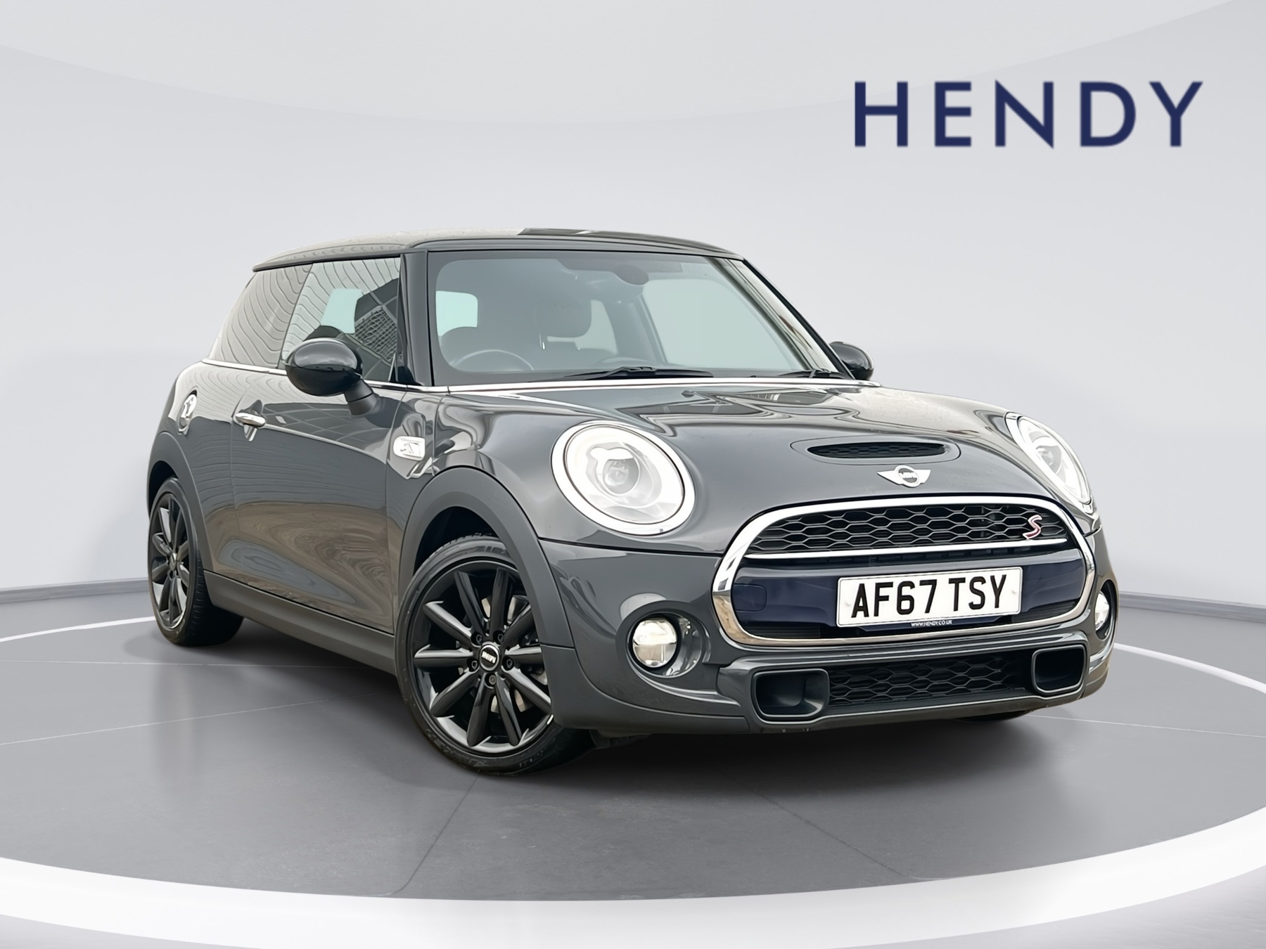 Main listing image - MINI Hatchback