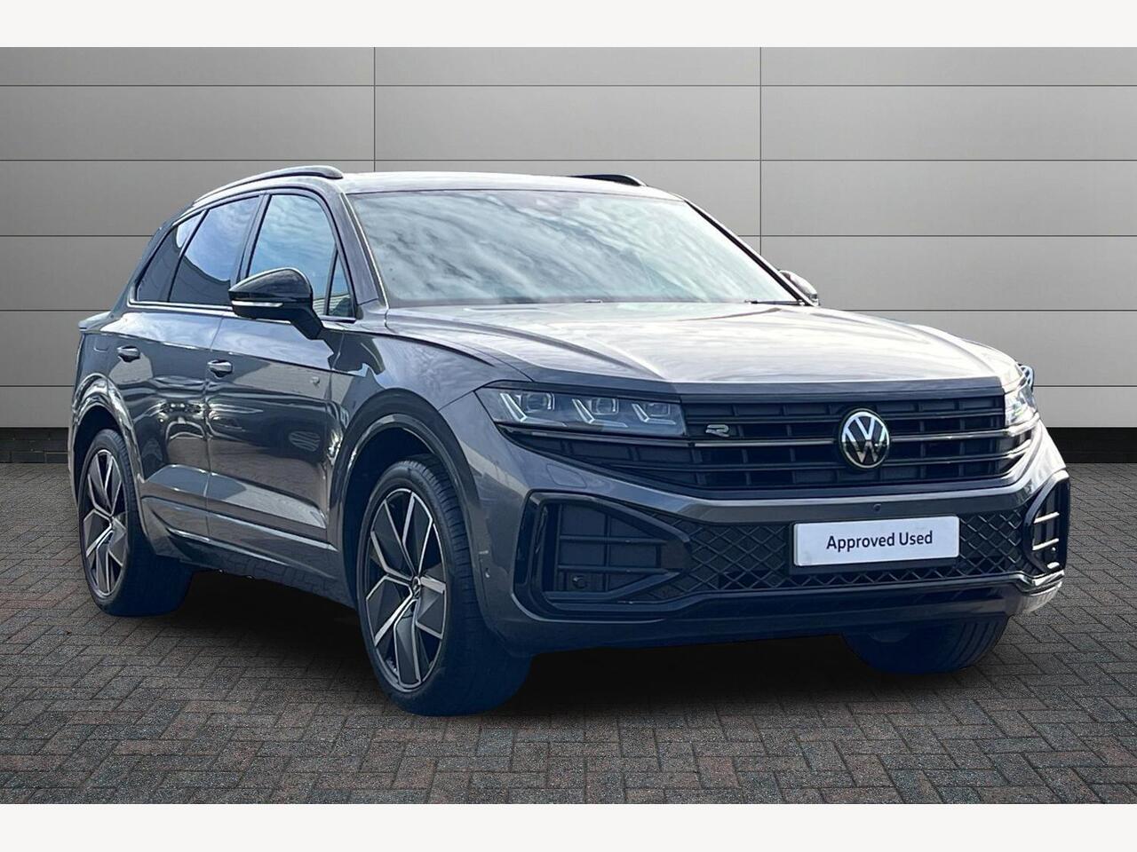 Main listing image - Volkswagen Touareg