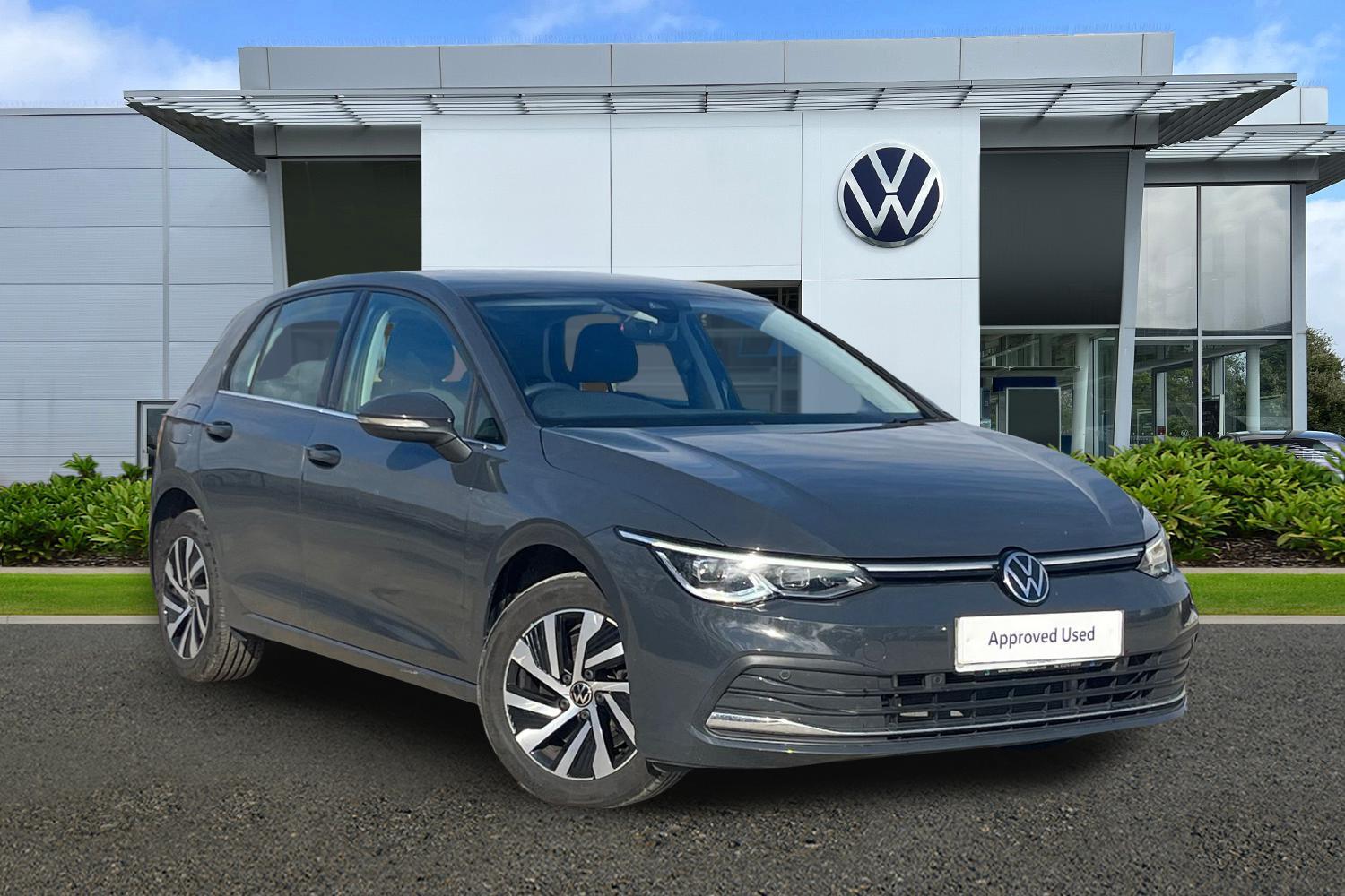 Main listing image - Volkswagen Golf