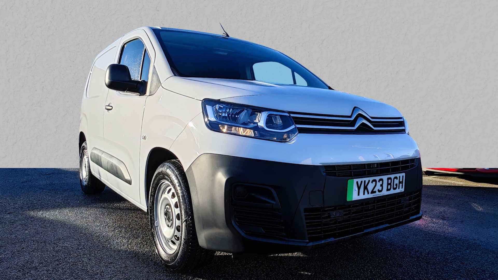 Main listing image - Citroen e-Berlingo