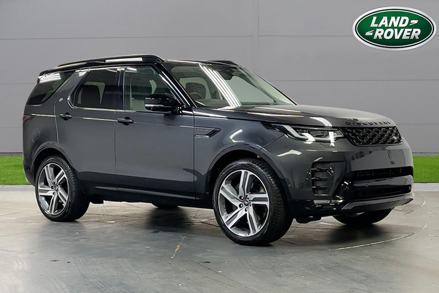 Main listing image - Land Rover Discovery