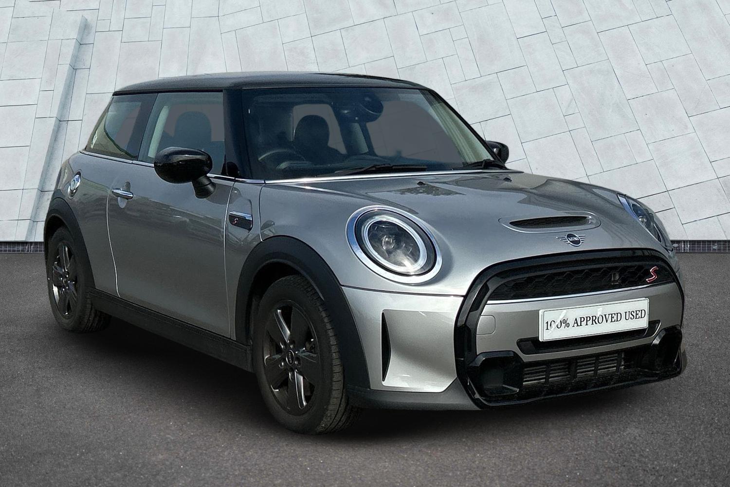 Main listing image - MINI Hatchback