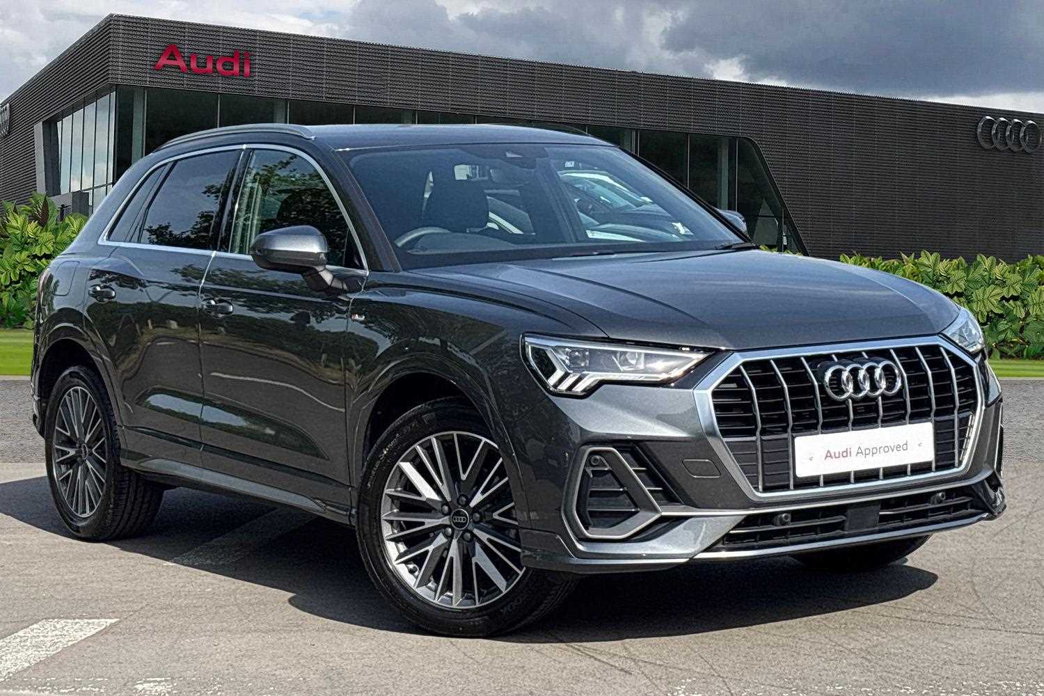 Main listing image - Audi Q3