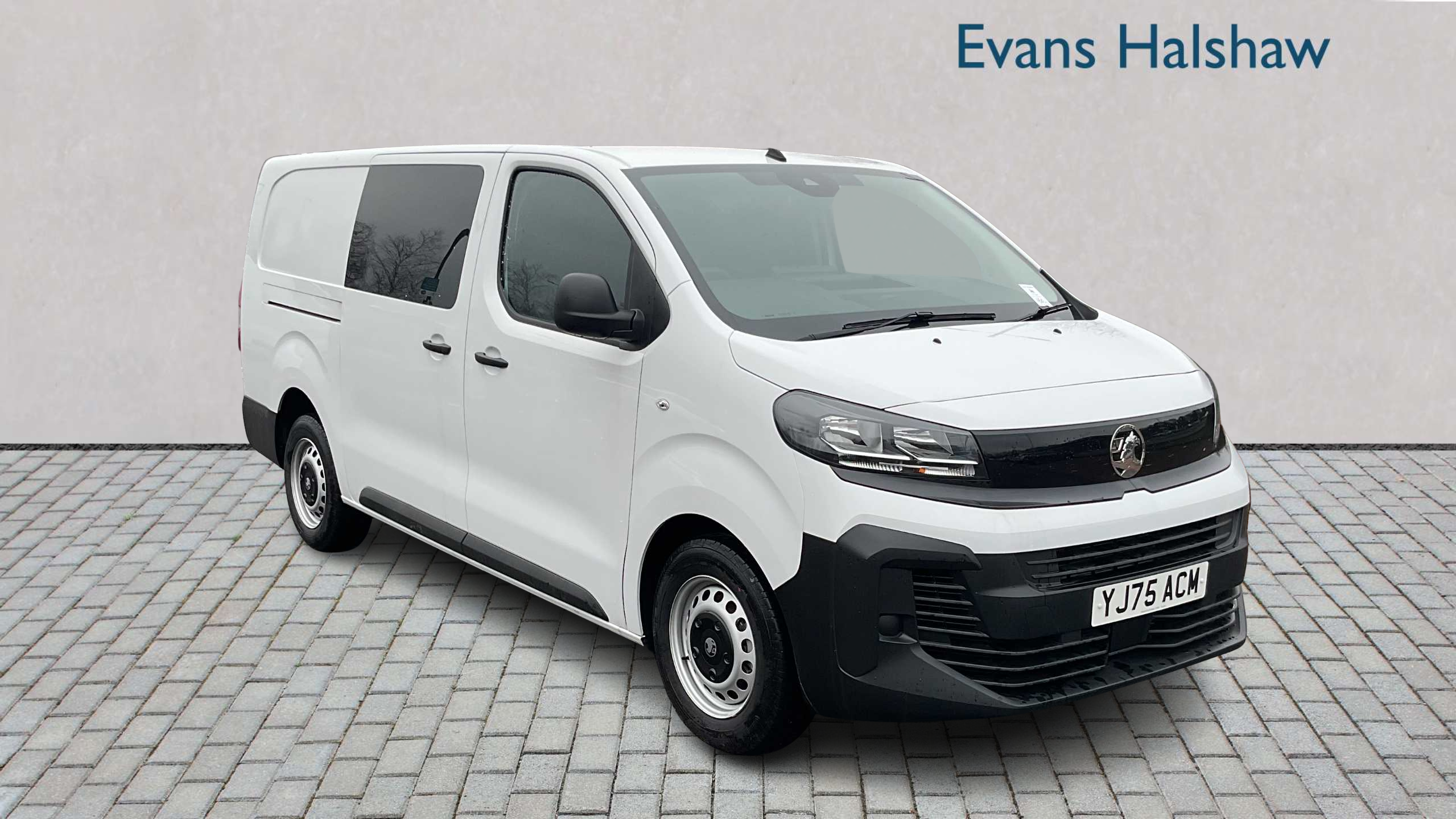 Main listing image - Vauxhall Vivaro
