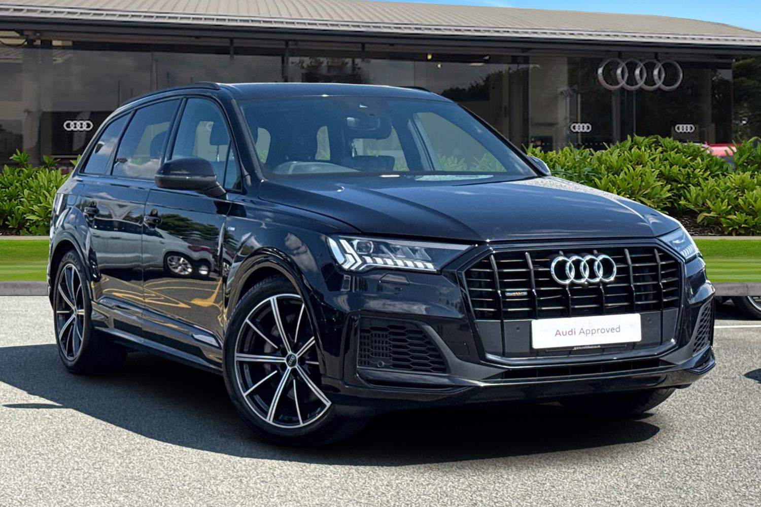 Main listing image - Audi Q7