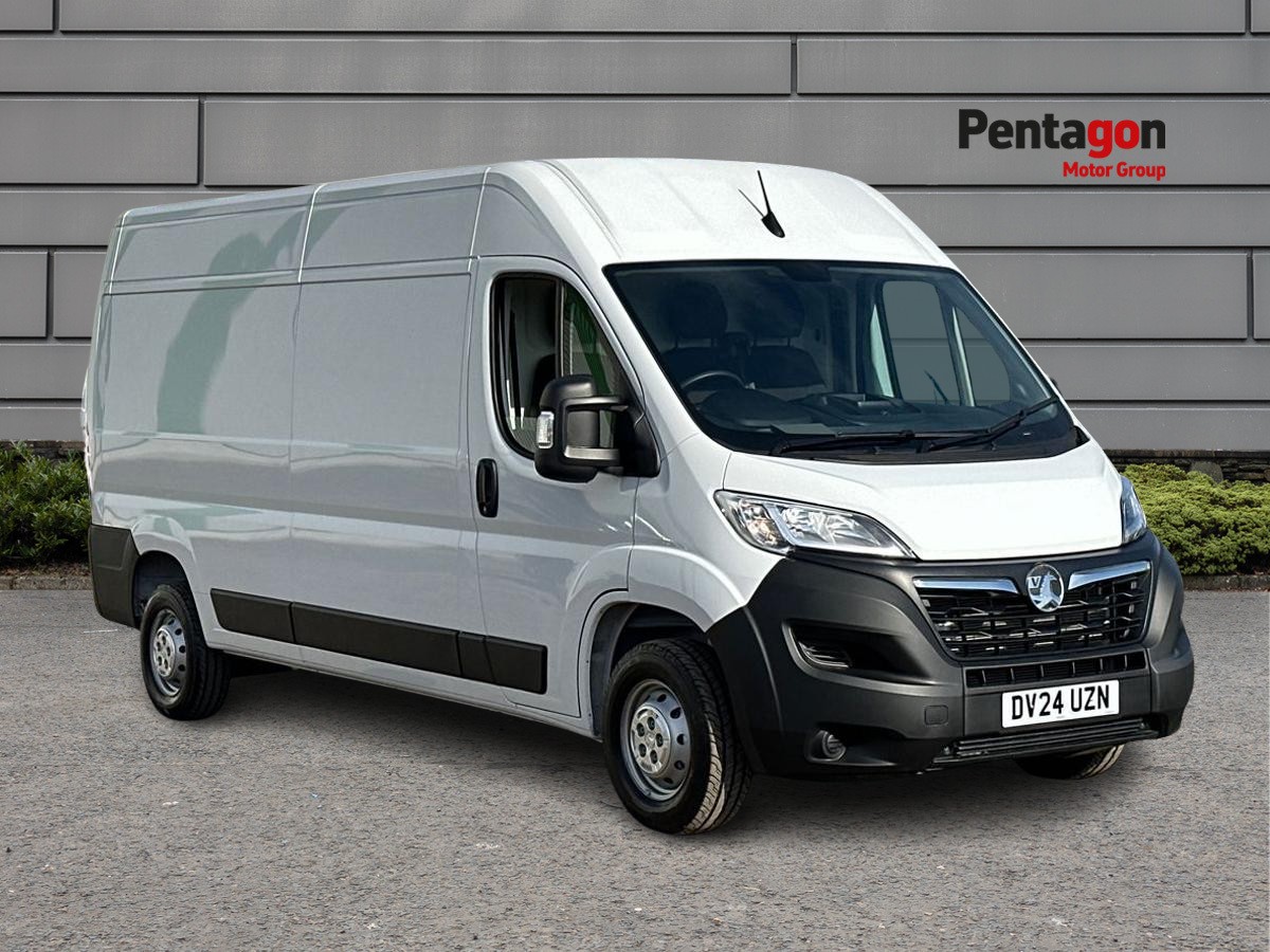 Main listing image - Vauxhall Movano