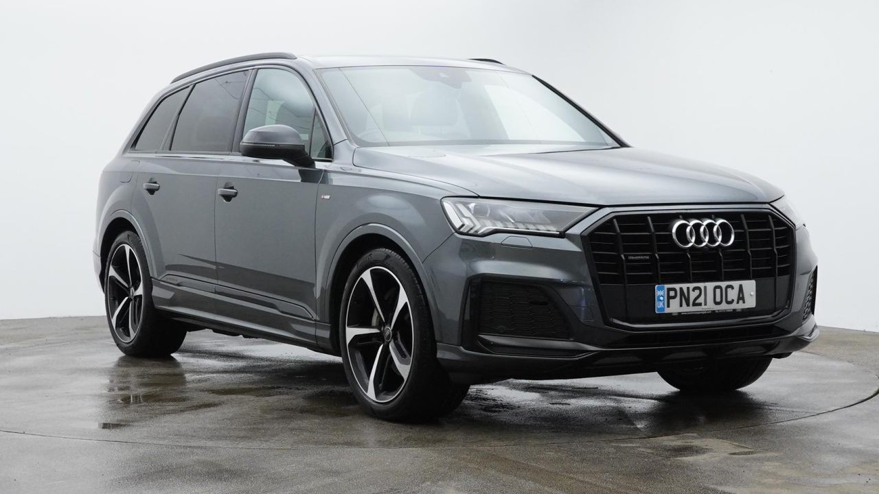 Main listing image - Audi Q7