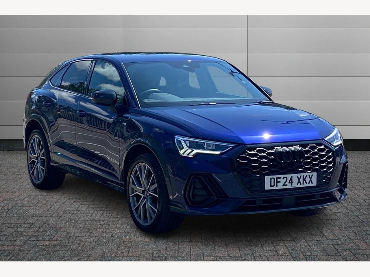 Main listing image - Audi Q3