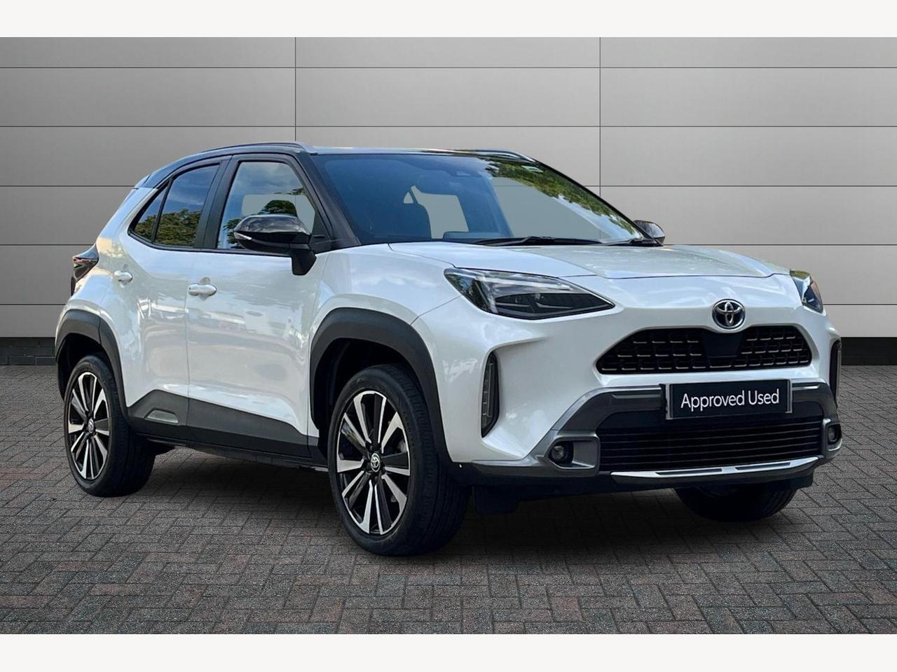 Main listing image - Toyota Yaris Cross