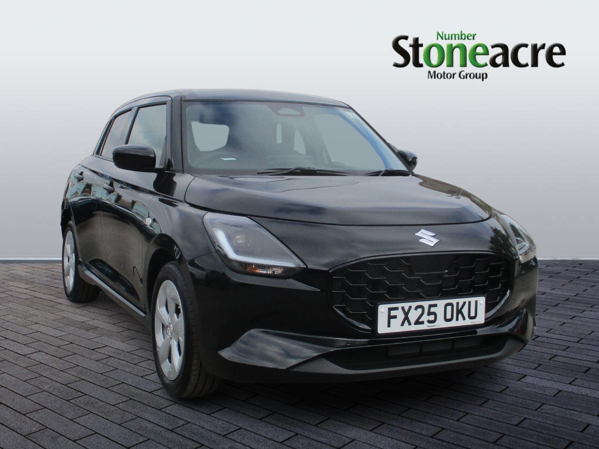 Main listing image - Suzuki Swift