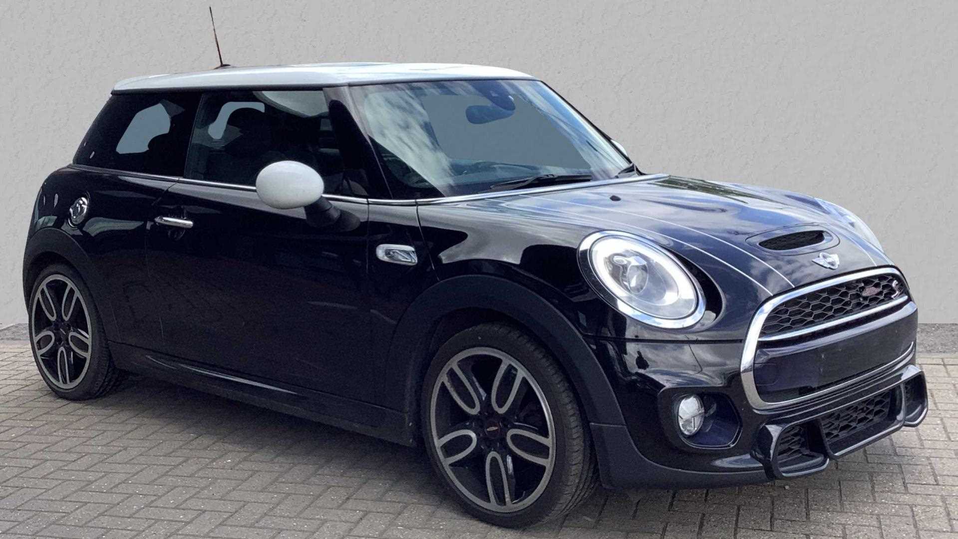 Main listing image - MINI Hatchback