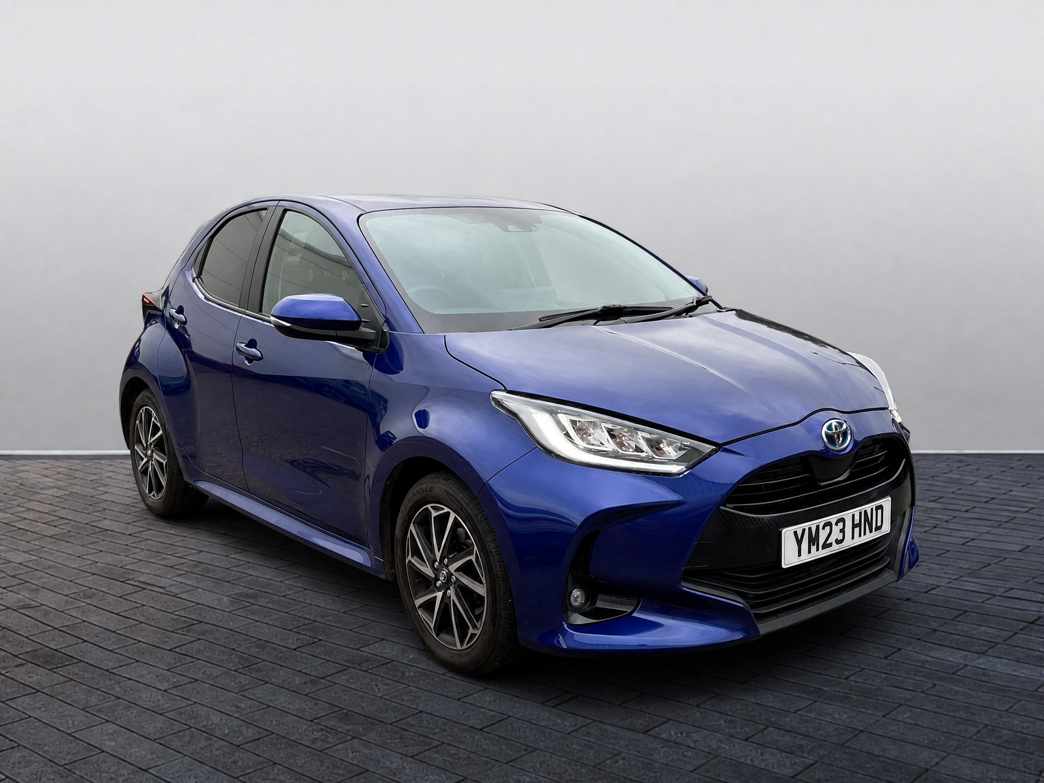 Main listing image - Toyota Yaris
