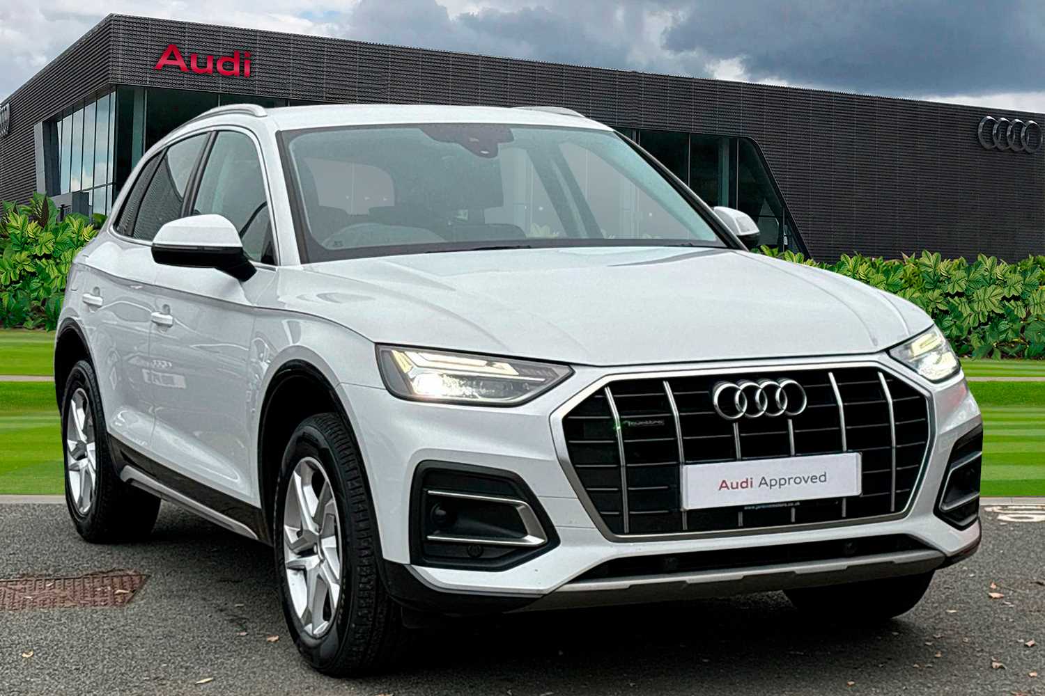 Main listing image - Audi Q5