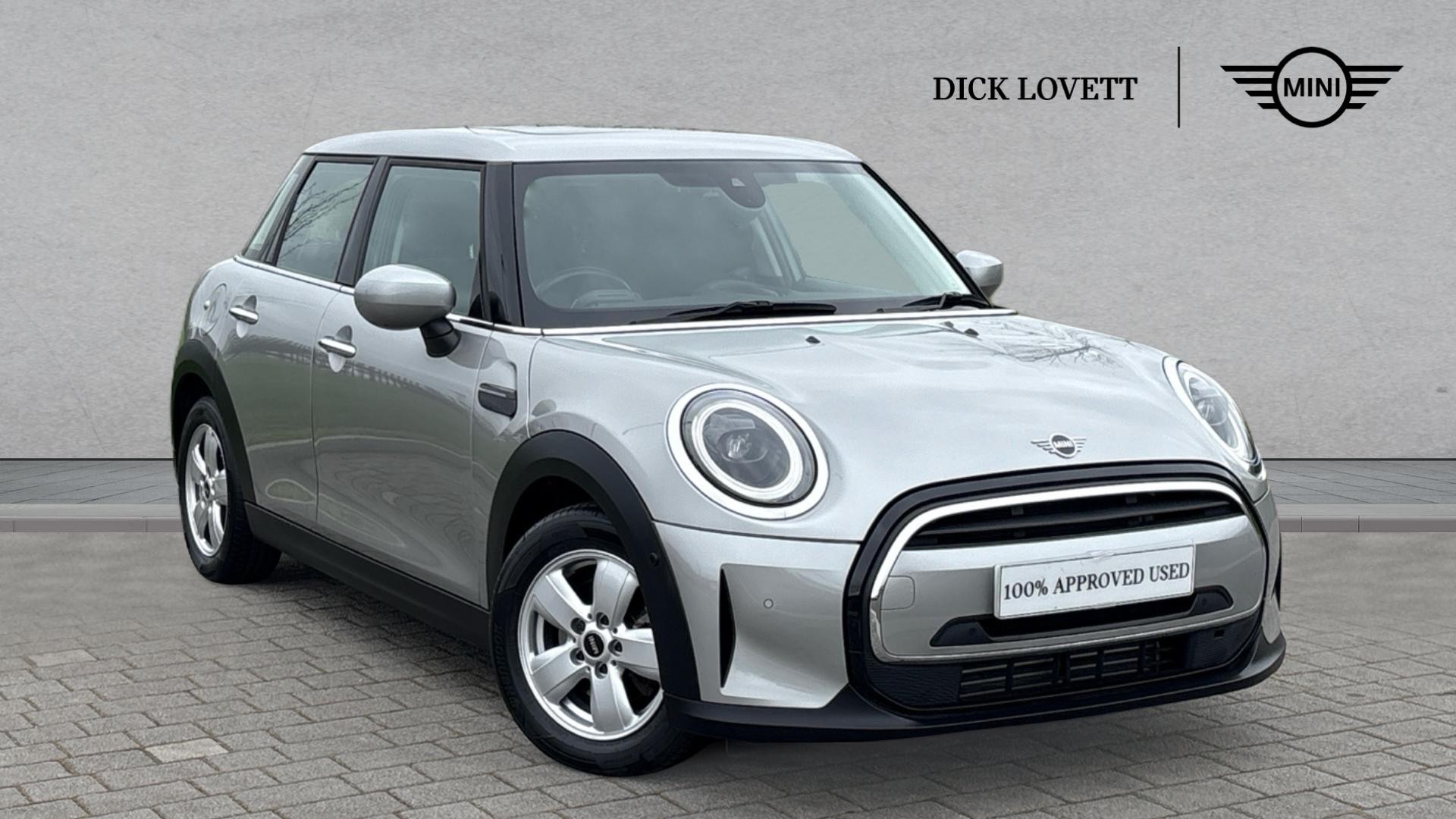 Main listing image - MINI Hatchback 5dr