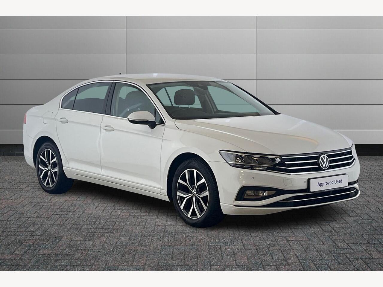 Main listing image - Volkswagen Passat