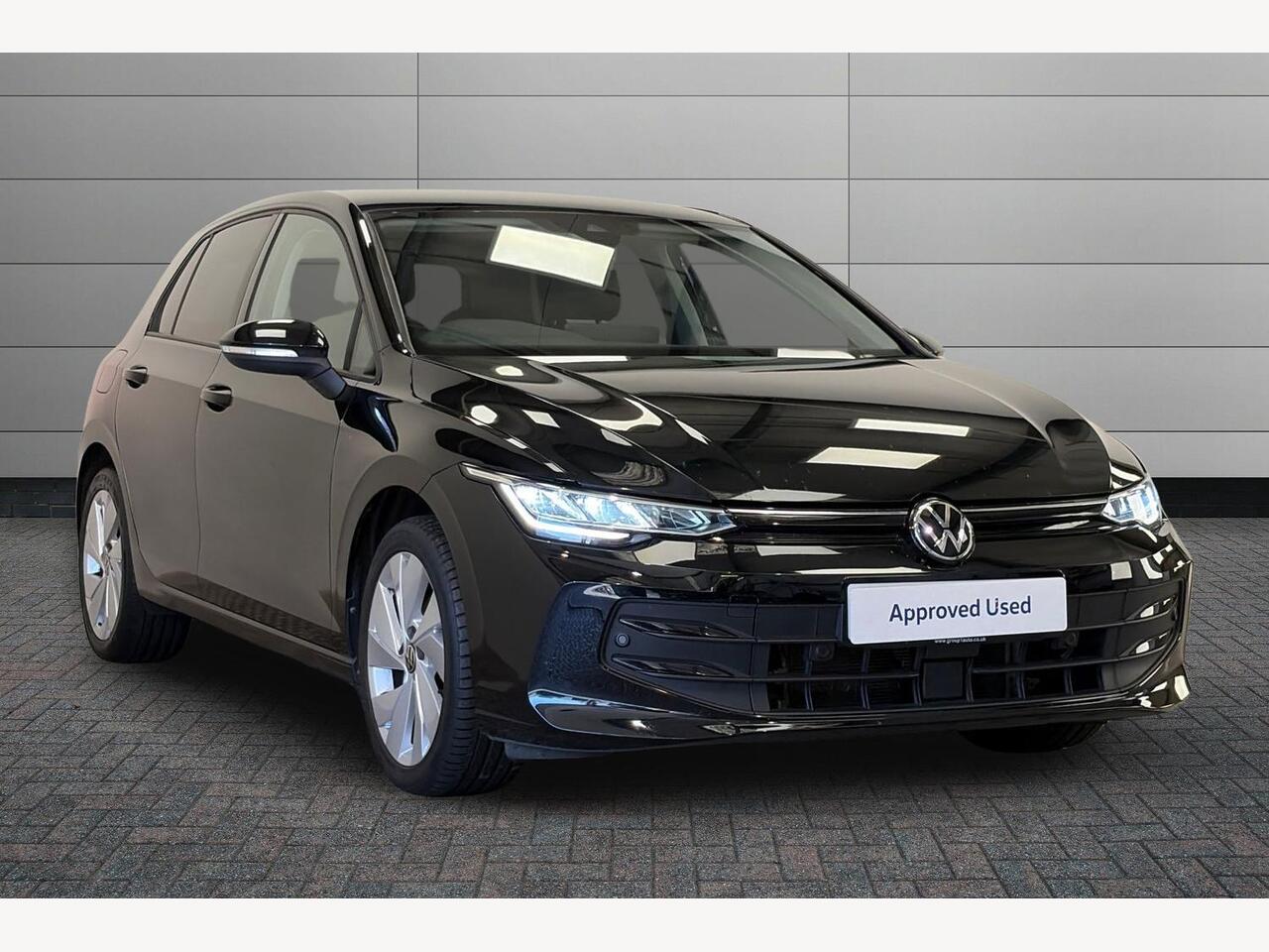 Main listing image - Volkswagen Golf