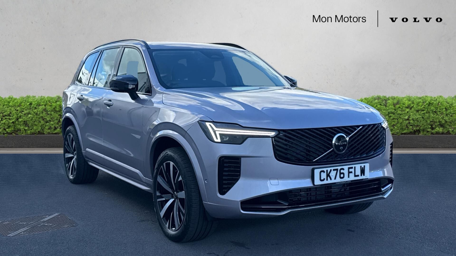 Main listing image - Volvo XC90
