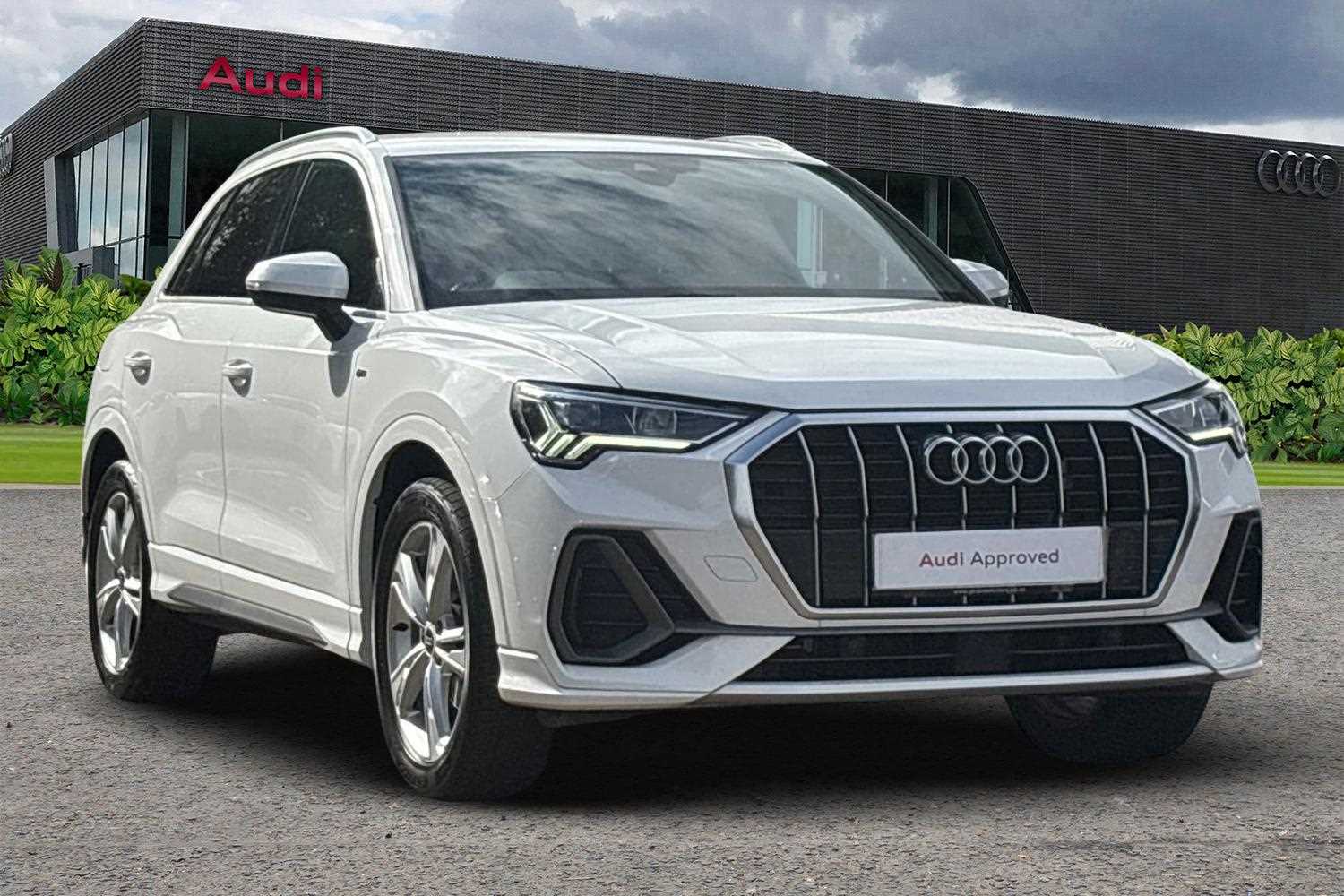 Main listing image - Audi Q3