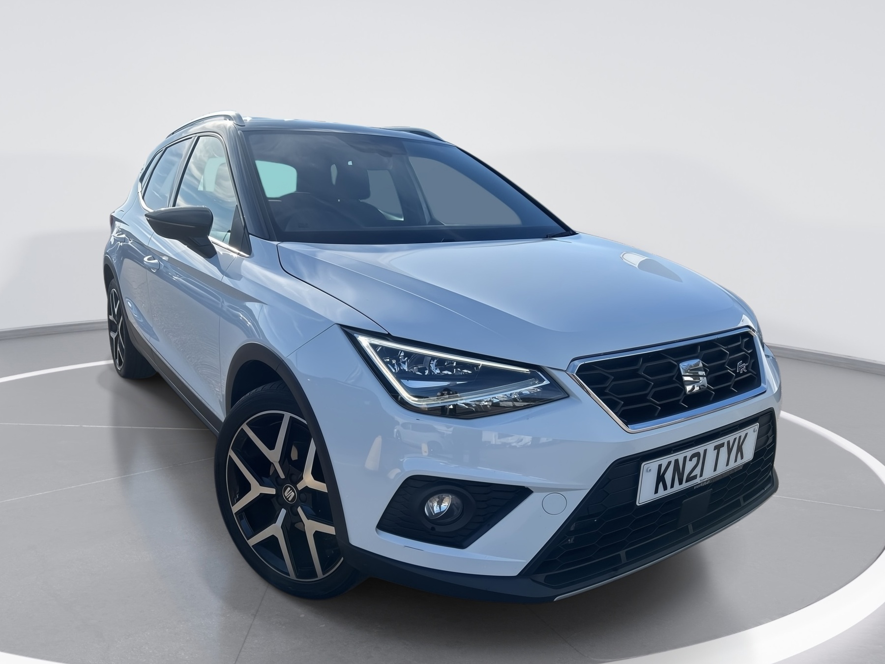 Main listing image - SEAT Arona