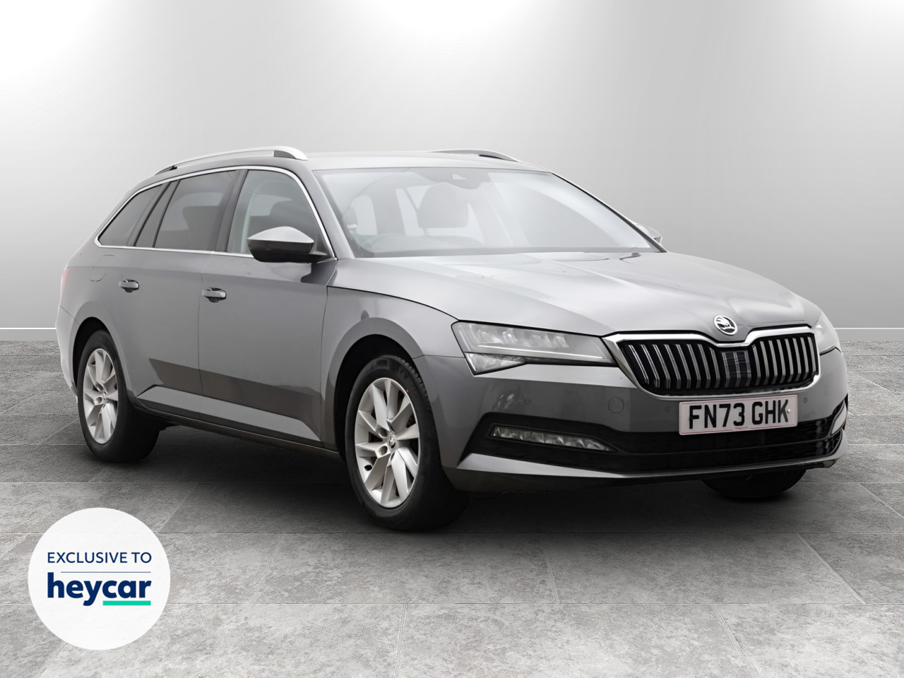 Main listing image - Skoda Superb Estate