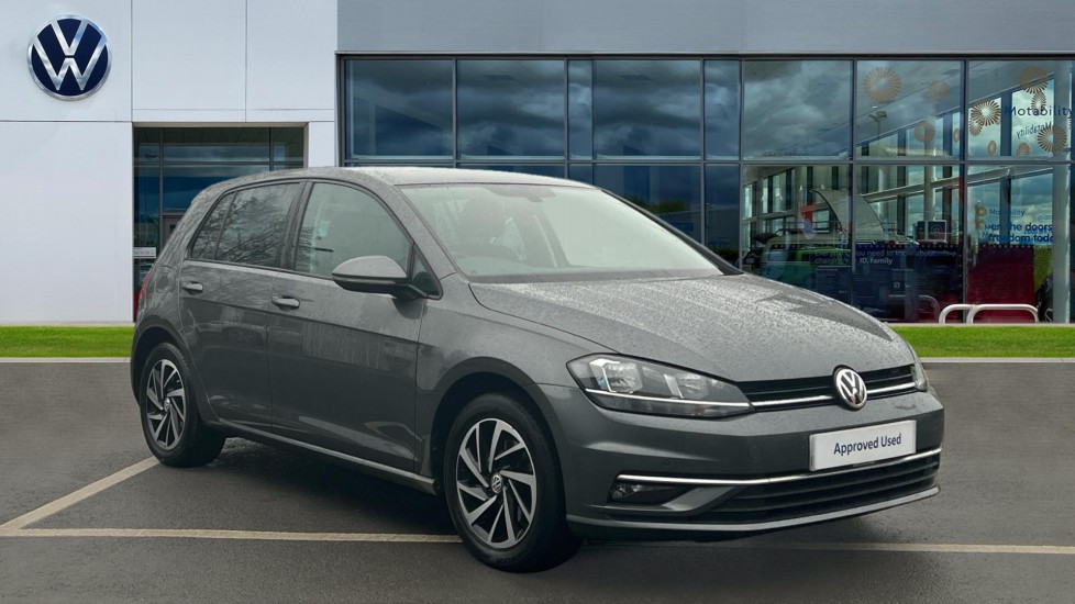 Main listing image - Volkswagen Golf