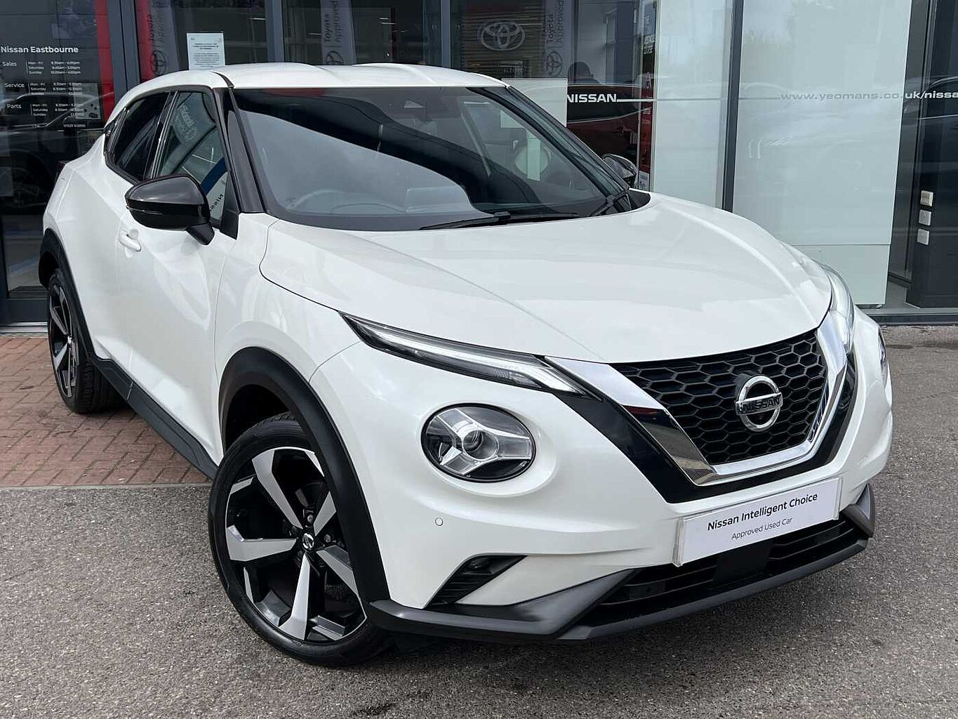 Main listing image - Nissan Juke