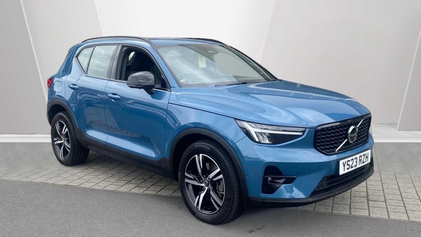 Main listing image - Volvo XC40