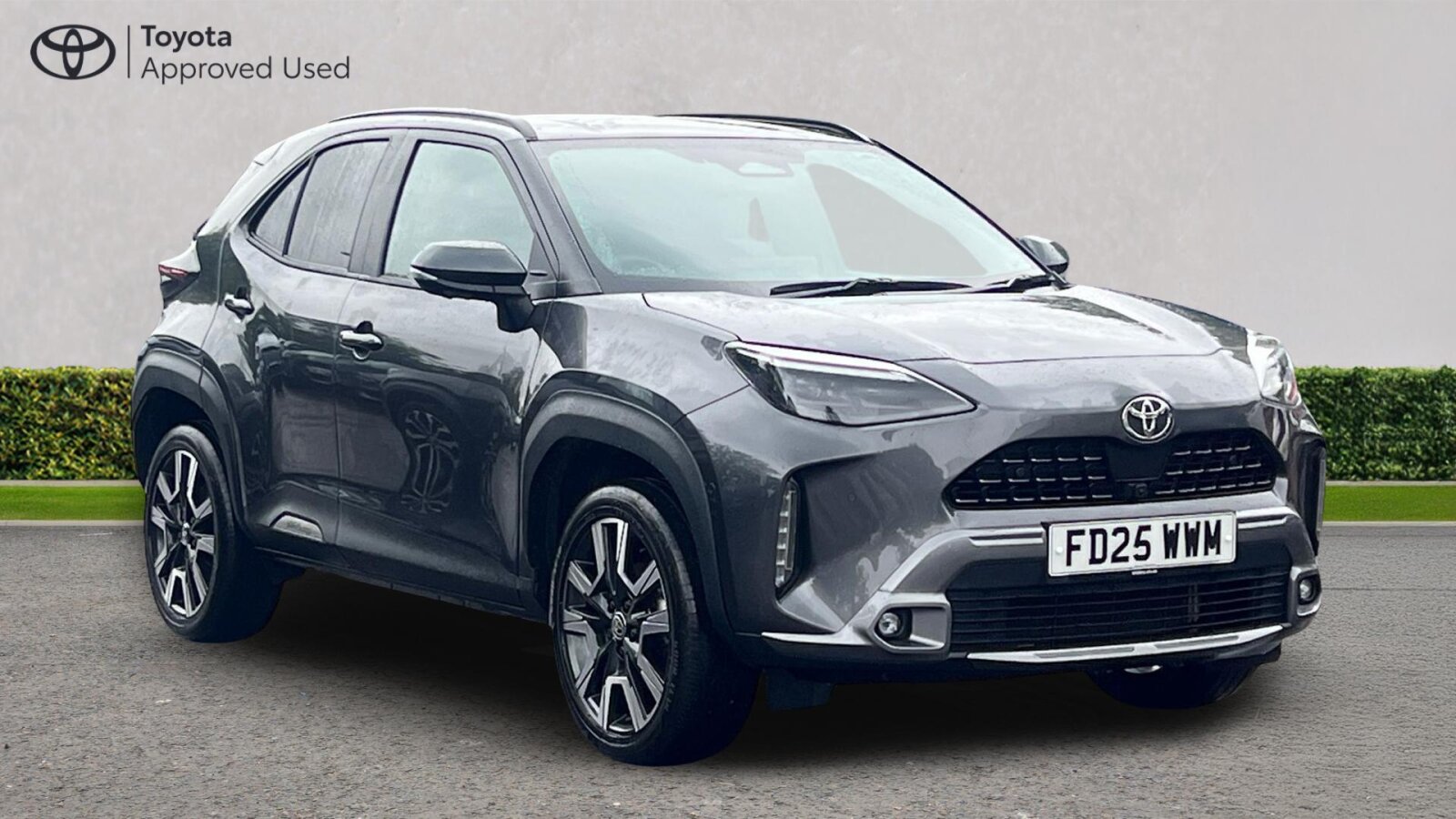 Main listing image - Toyota Yaris Cross
