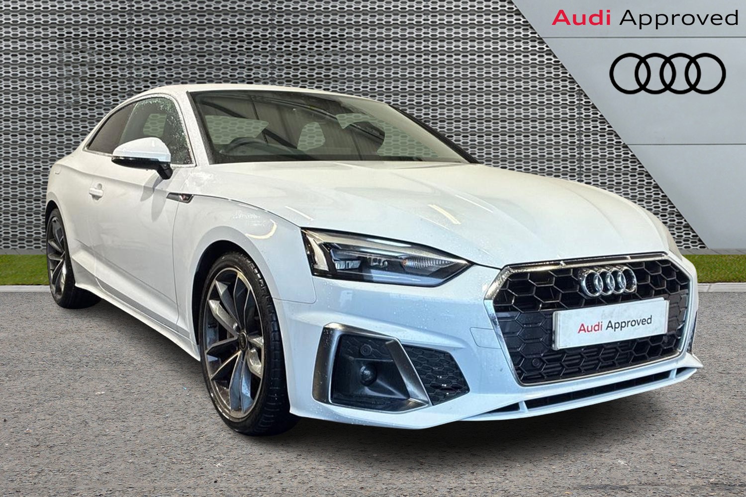 Main listing image - Audi A5