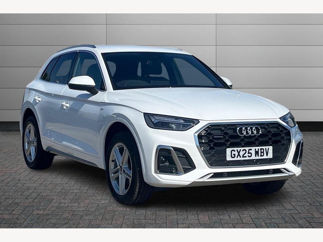 Main listing image - Audi Q5