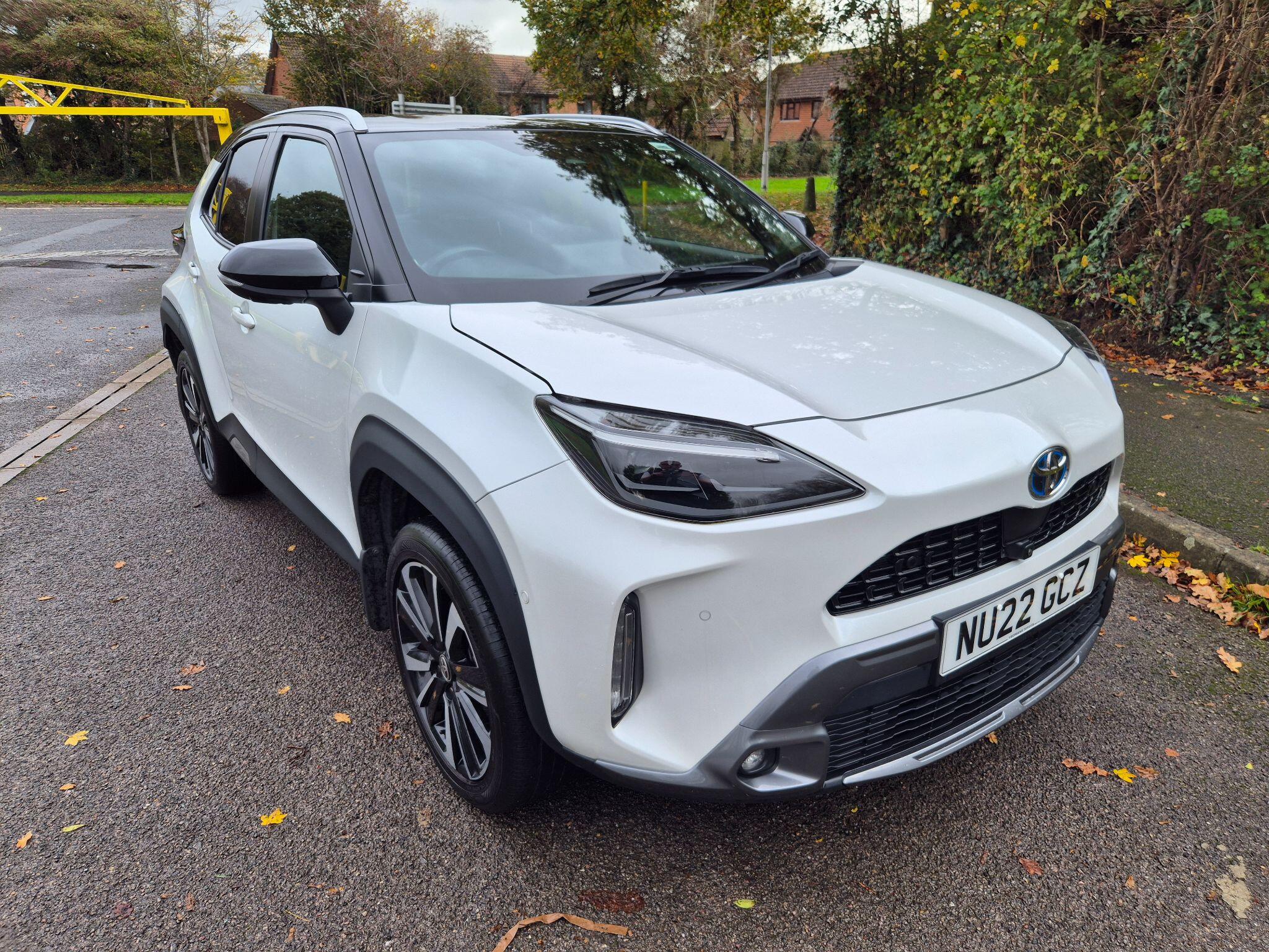 Main listing image - Toyota Yaris Cross