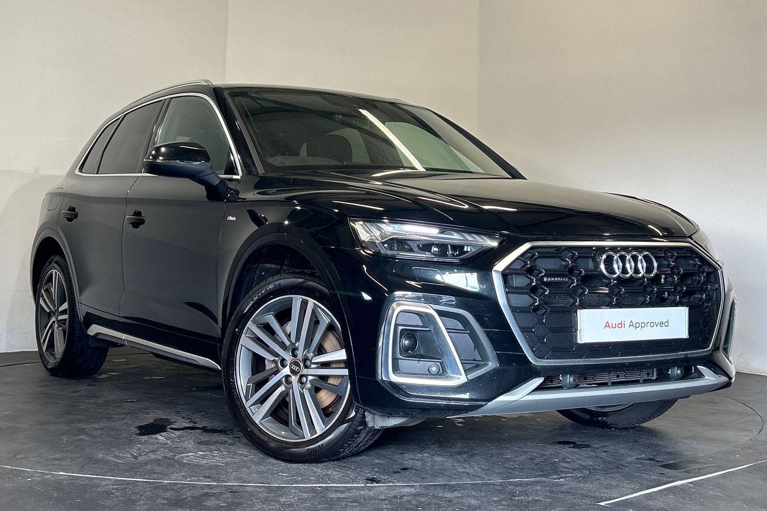 Main listing image - Audi Q5