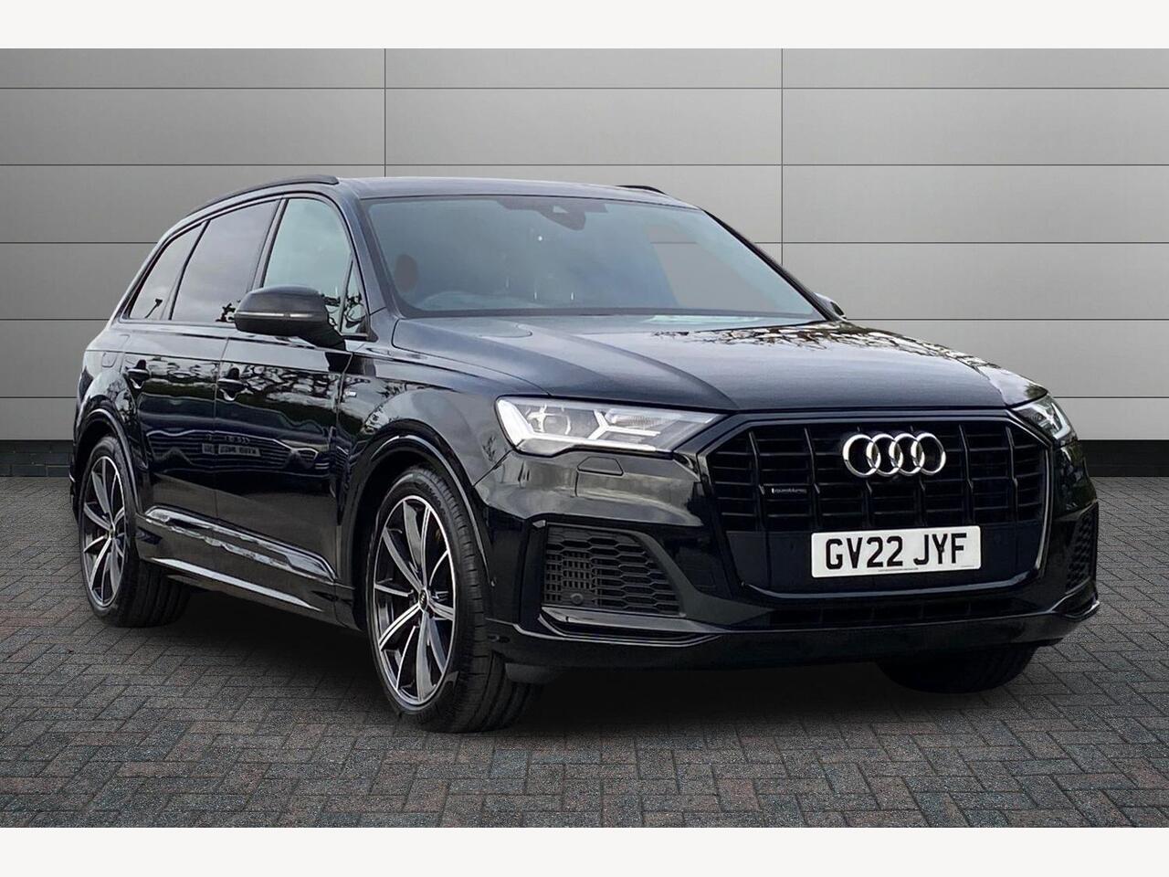 Main listing image - Audi Q7