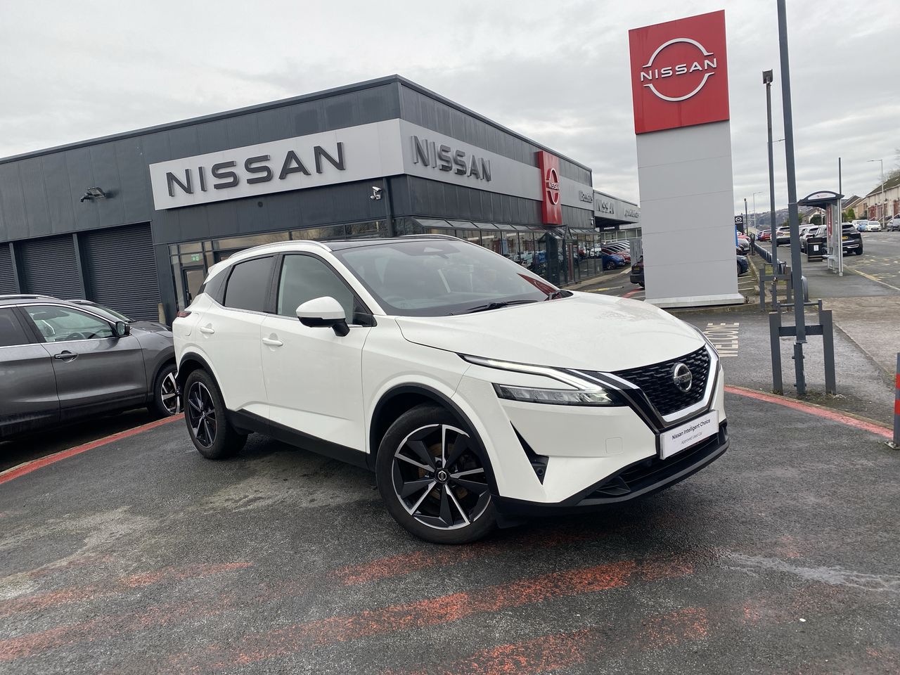 Main listing image - Nissan Qashqai