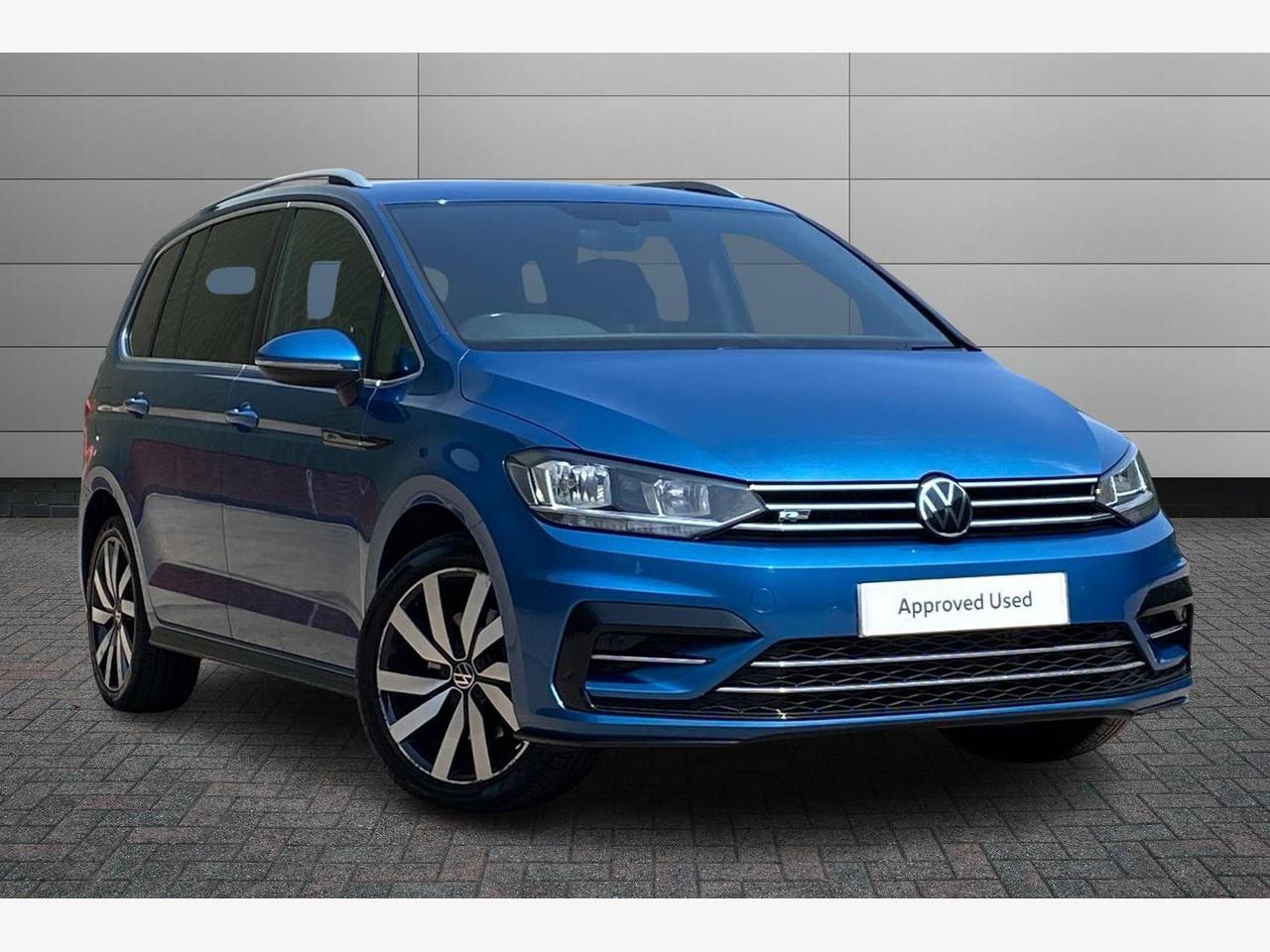 Main listing image - Volkswagen Touran