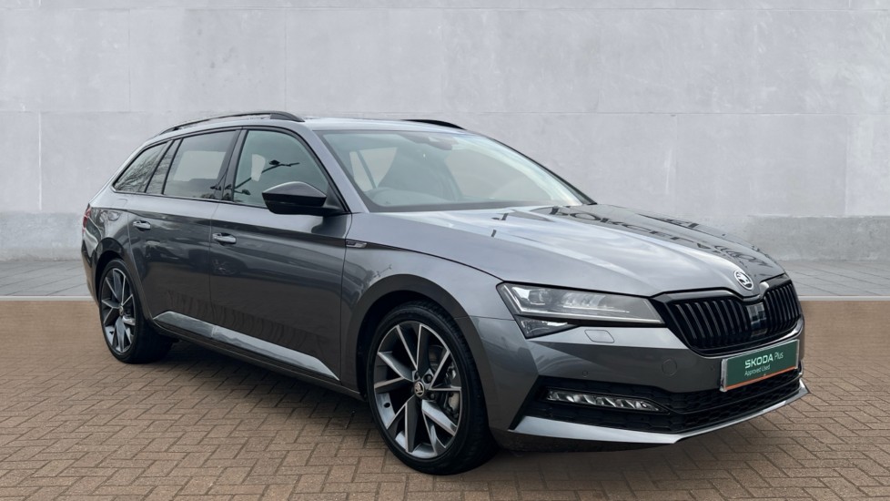 Main listing image - Skoda Superb Estate