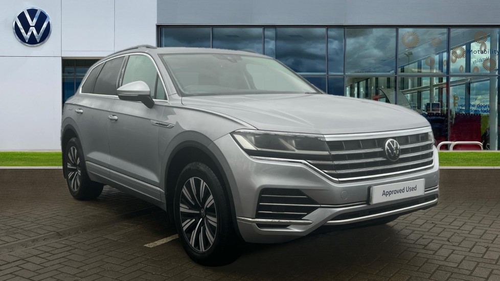 Main listing image - Volkswagen Touareg