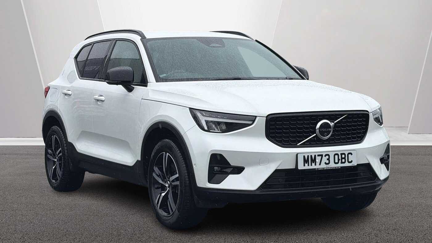 Main listing image - Volvo XC40