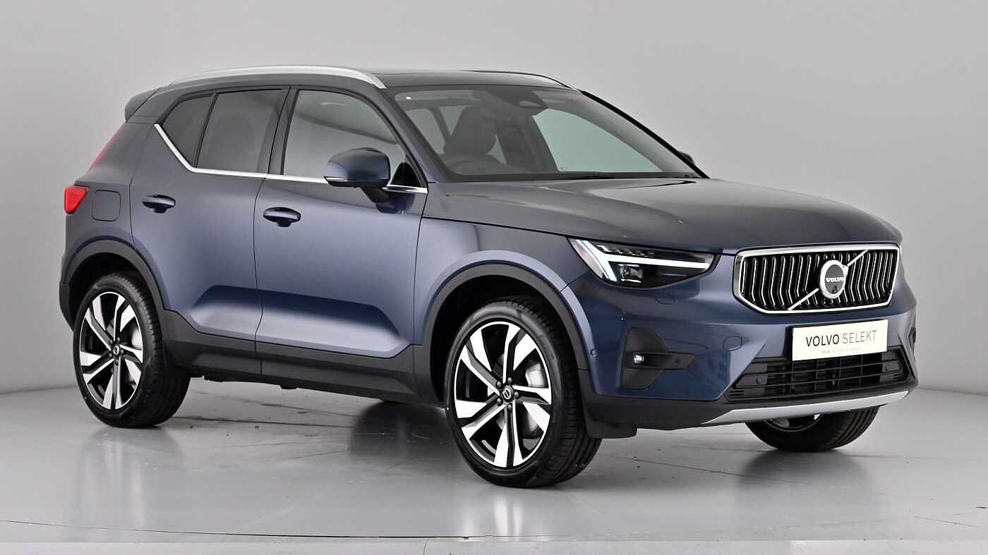 Main listing image - Volvo XC40
