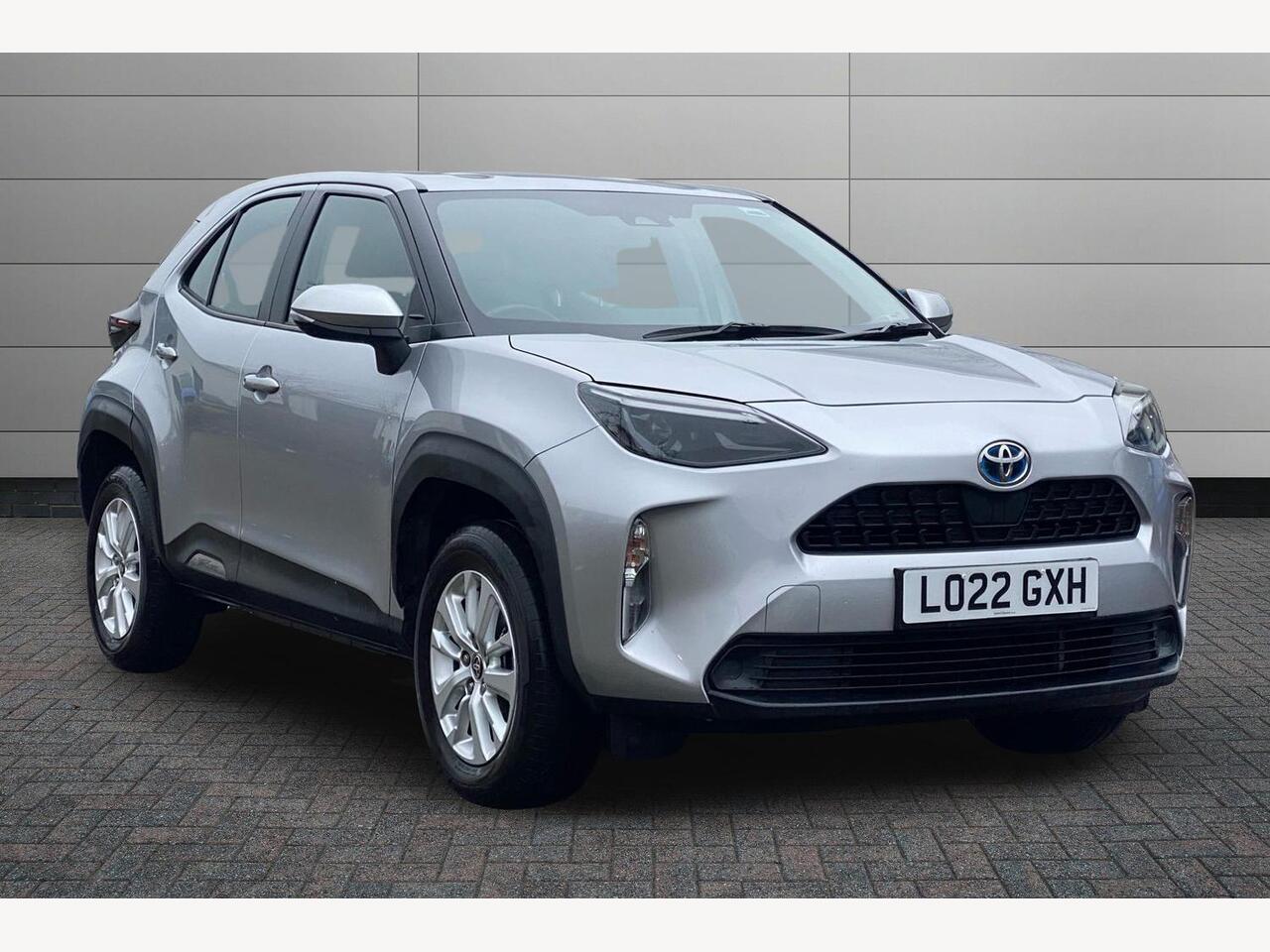 Main listing image - Toyota Yaris Cross