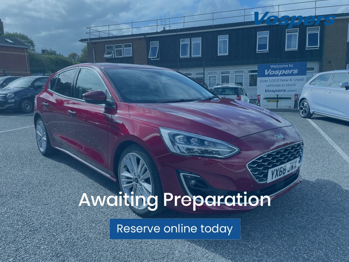 Main listing image - Ford Focus Vignale