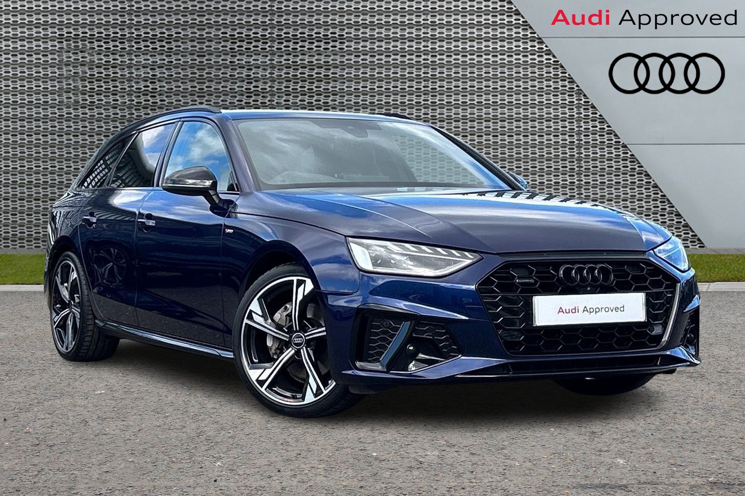 Main listing image - Audi A4