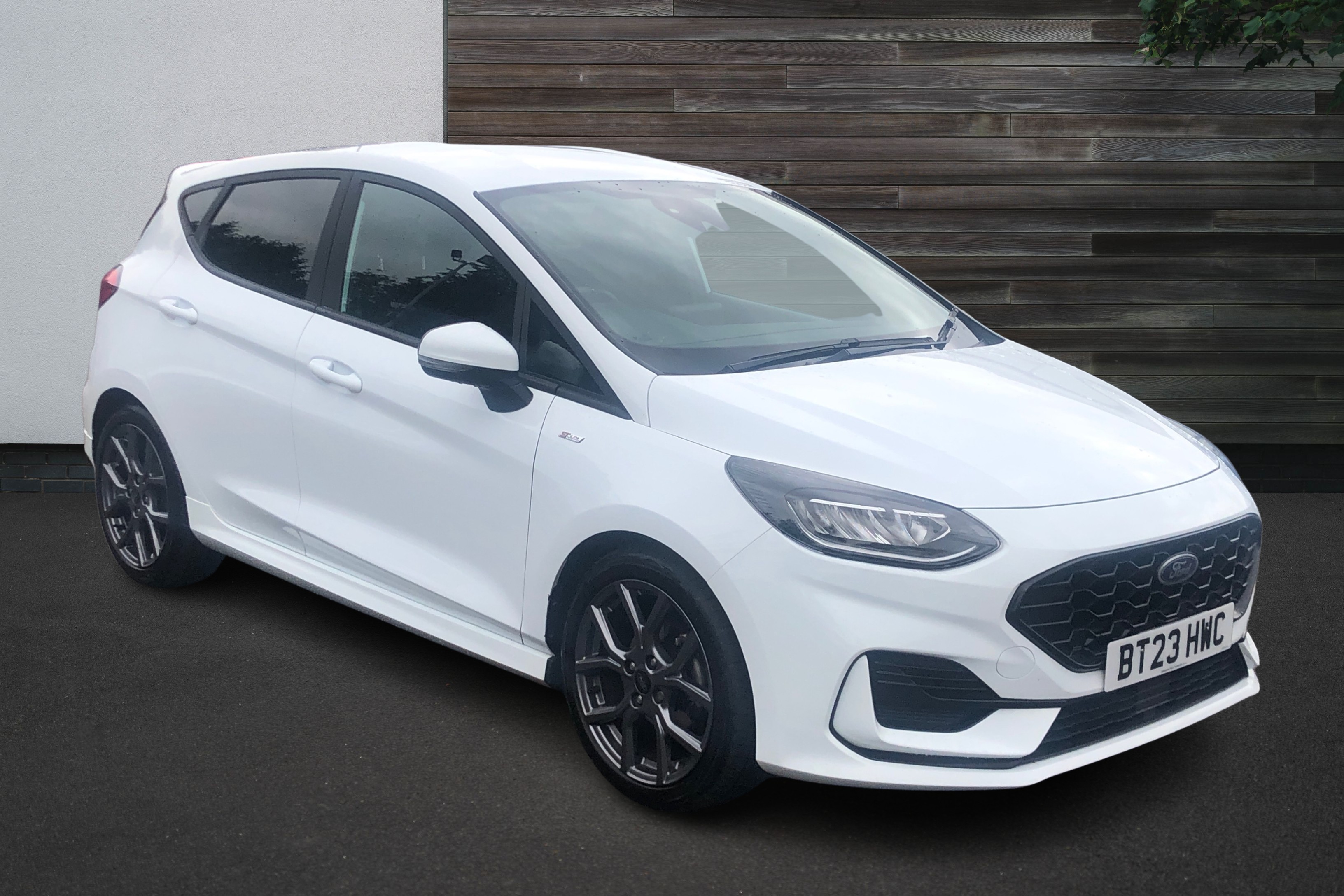 Main listing image - Ford Fiesta