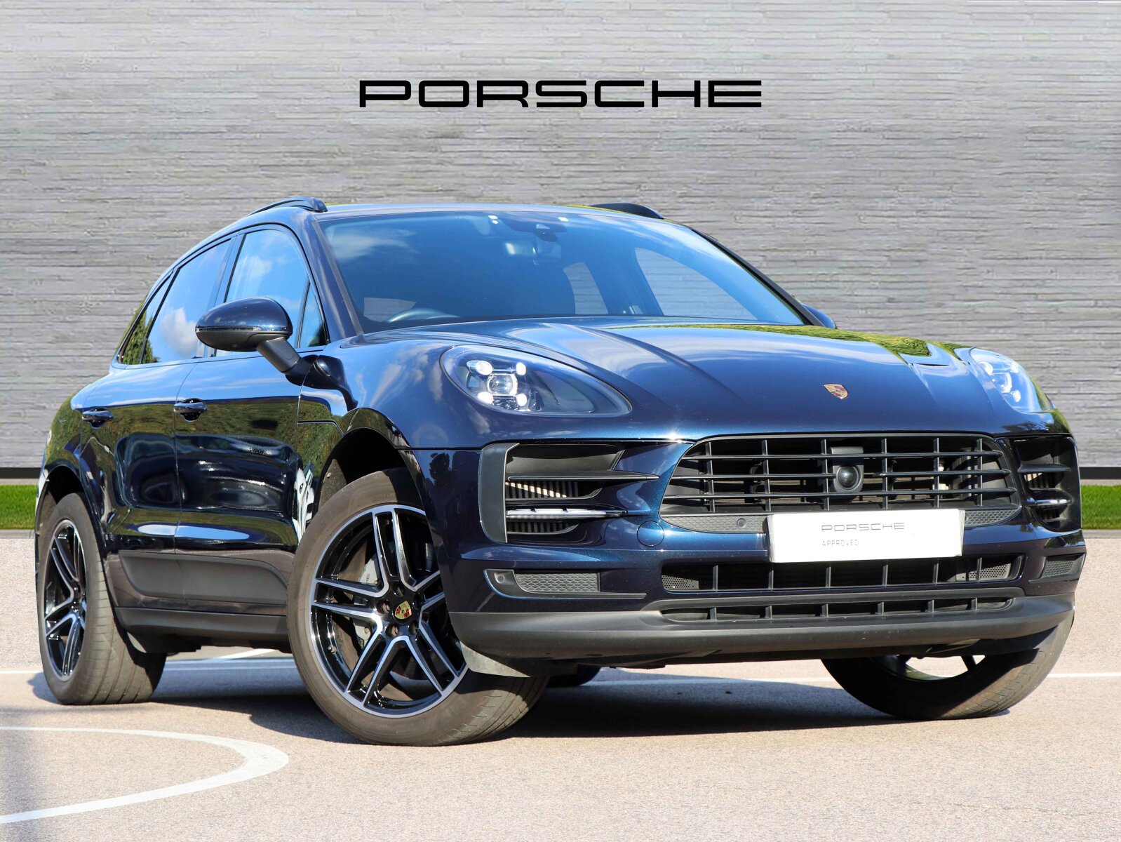 Main listing image - Porsche Macan