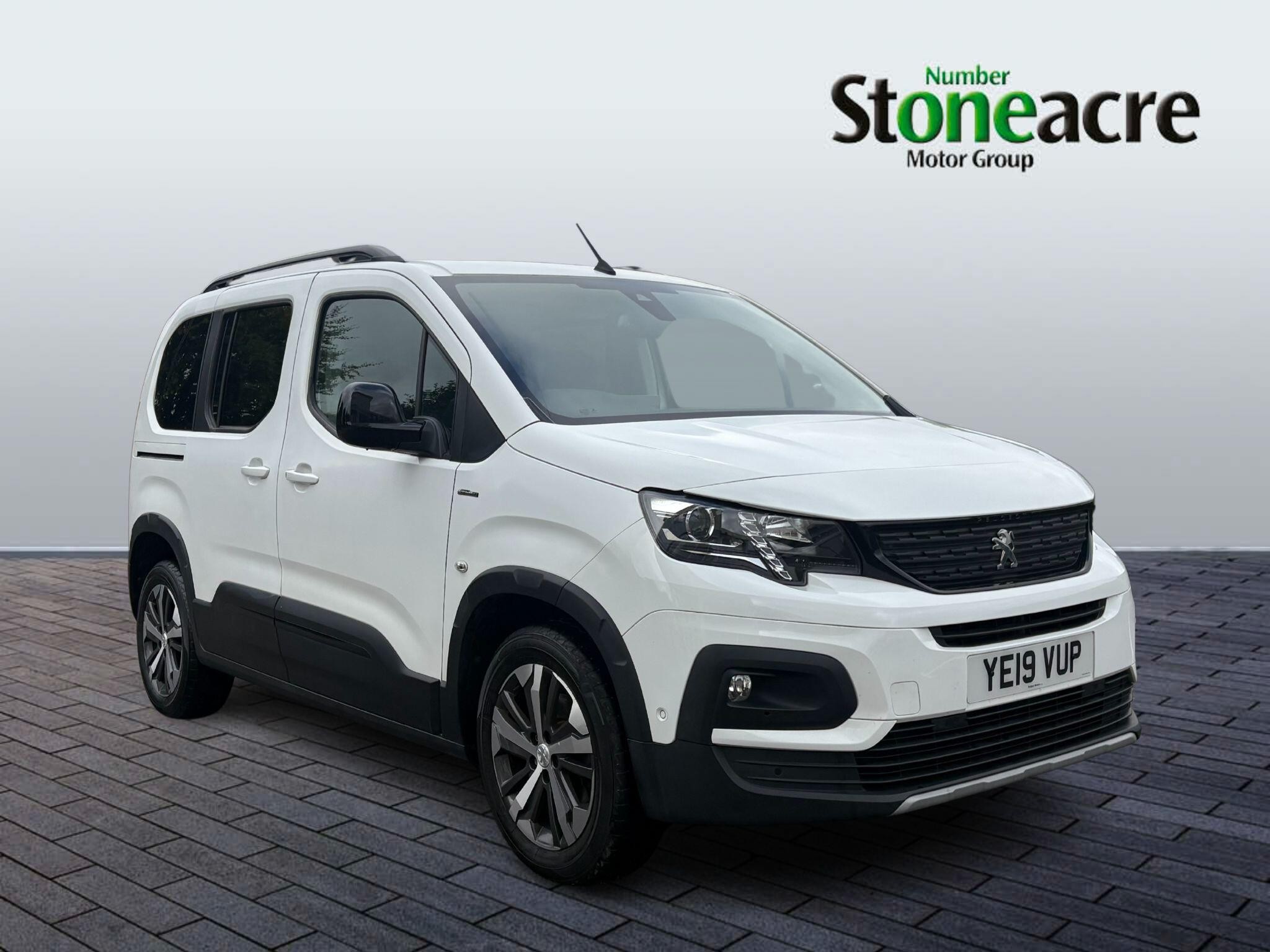 Main listing image - Peugeot Rifter