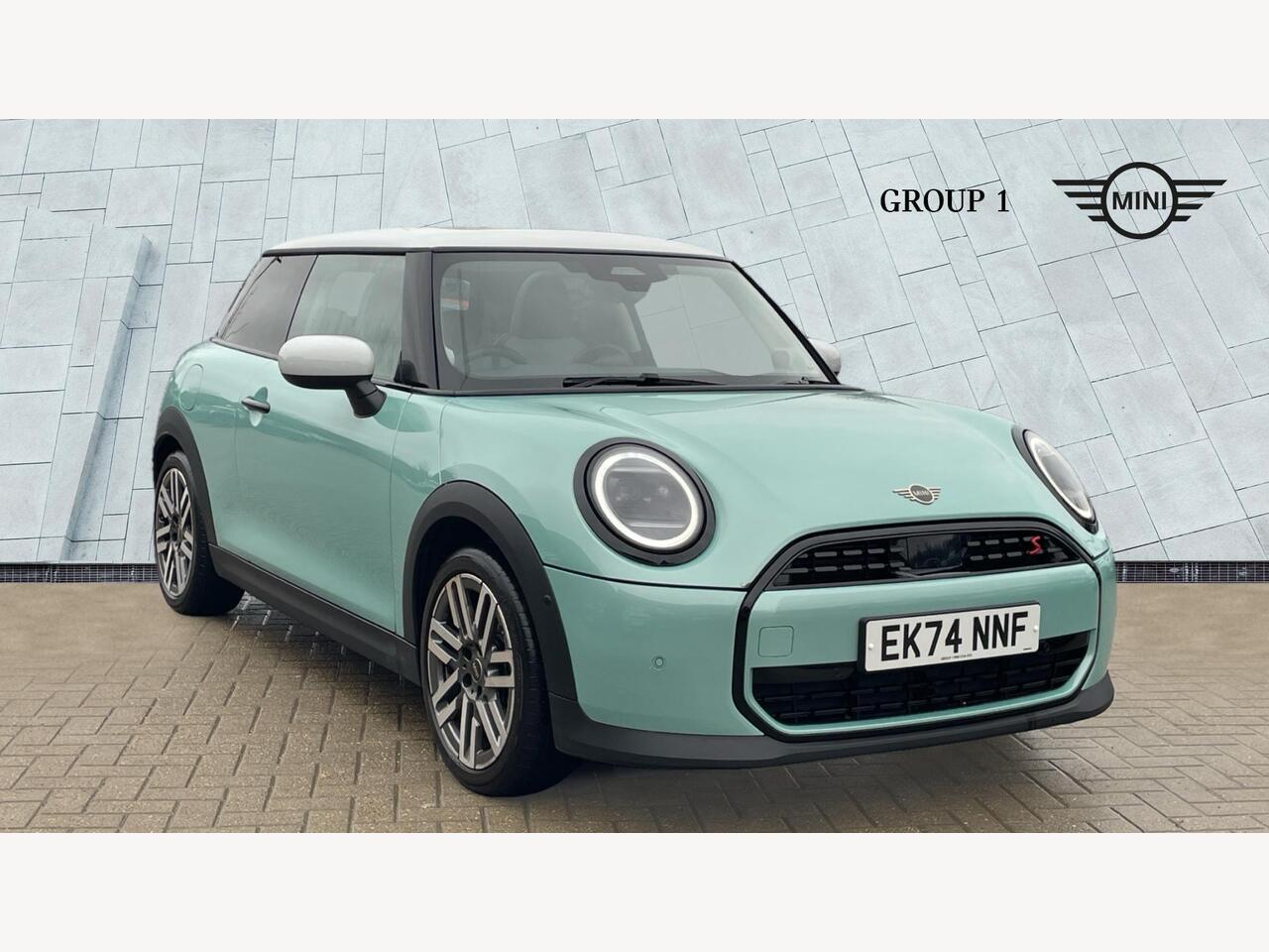 Main listing image - MINI Hatchback